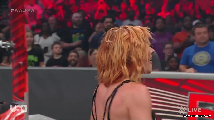 WWE_Monday_Night_Raw_2022_05_16_720p_HDTV_x264-NWCHD_mp4_007539874.jpg