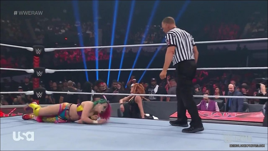 WWE_Monday_Night_Raw_2022_05_16_720p_HDTV_x264-NWCHD_mp4_007550285.jpg