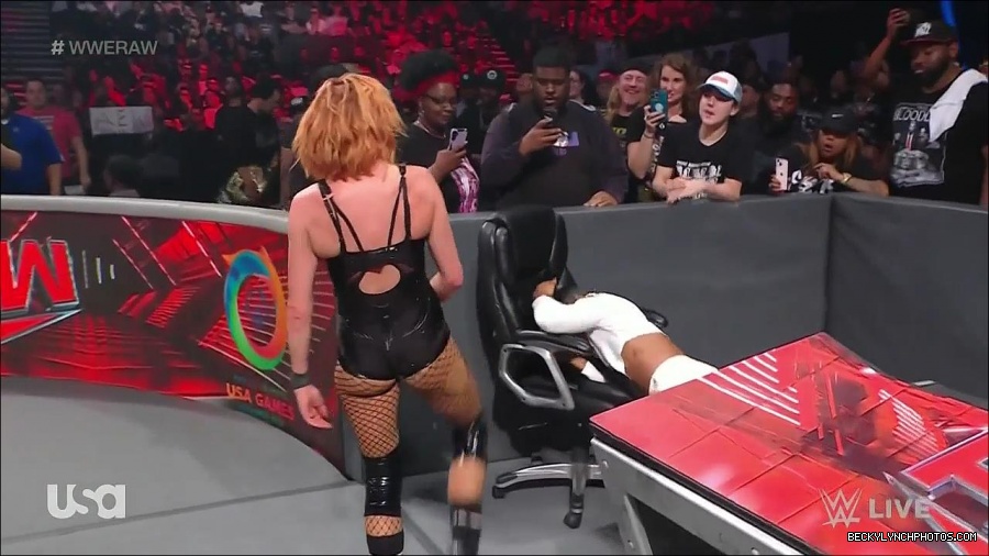 WWE_Monday_Night_Raw_2022_05_16_720p_HDTV_x264-NWCHD_mp4_007553488.jpg