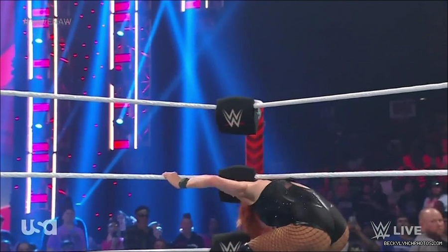WWE_Monday_Night_Raw_2022_05_16_720p_HDTV_x264-NWCHD_mp4_007560295.jpg