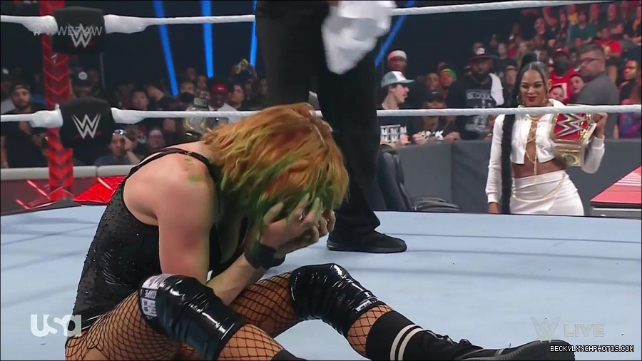 WWE_Monday_Night_Raw_2022_05_16_720p_HDTV_x264-NWCHD_mp4_007623158.jpg