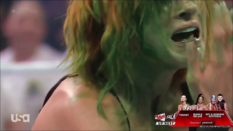 WWE_Monday_Night_Raw_2022_05_16_720p_HDTV_x264-NWCHD_mp4_007650785.jpg