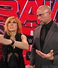 WWE_Monday_Night_Raw_2022_05_16_720p_HDTV_x264-NWCHD_mp4_001917316.jpg
