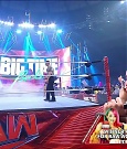 WWE_Monday_Night_Raw_2022_05_16_720p_HDTV_x264-NWCHD_mp4_007156391.jpg
