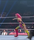 WWE_Monday_Night_Raw_2022_05_16_720p_HDTV_x264-NWCHD_mp4_007184018.jpg