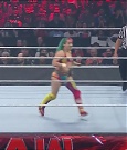 WWE_Monday_Night_Raw_2022_05_16_720p_HDTV_x264-NWCHD_mp4_007187622.jpg