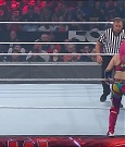 WWE_Monday_Night_Raw_2022_05_16_720p_HDTV_x264-NWCHD_mp4_007192827.jpg
