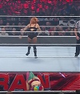 WWE_Monday_Night_Raw_2022_05_16_720p_HDTV_x264-NWCHD_mp4_007197632.jpg