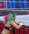 WWE_Monday_Night_Raw_2022_05_16_720p_HDTV_x264-NWCHD_mp4_007211245.jpg