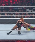 WWE_Monday_Night_Raw_2022_05_16_720p_HDTV_x264-NWCHD_mp4_007288123.jpg