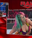 WWE_Monday_Night_Raw_2022_05_16_720p_HDTV_x264-NWCHD_mp4_007341376.jpg