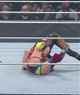 WWE_Monday_Night_Raw_2022_05_16_720p_HDTV_x264-NWCHD_mp4_007438673.jpg