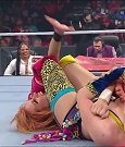 WWE_Monday_Night_Raw_2022_05_16_720p_HDTV_x264-NWCHD_mp4_007474709.jpg