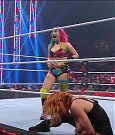 WWE_Monday_Night_Raw_2022_05_16_720p_HDTV_x264-NWCHD_mp4_007497132.jpg