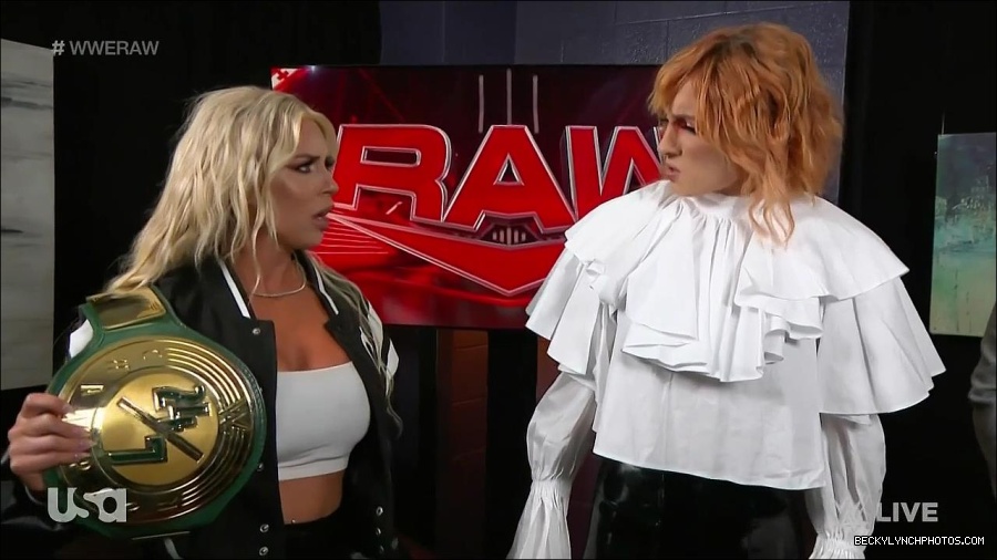 WWE_Monday_Night_Raw_2022_05_23_720p_HDTV_x264-NWCHD_mp4_002539673.jpg