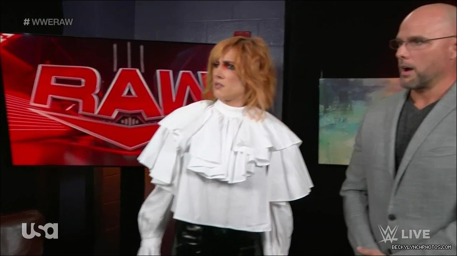 WWE_Monday_Night_Raw_2022_05_23_720p_HDTV_x264-NWCHD_mp4_002542075.jpg