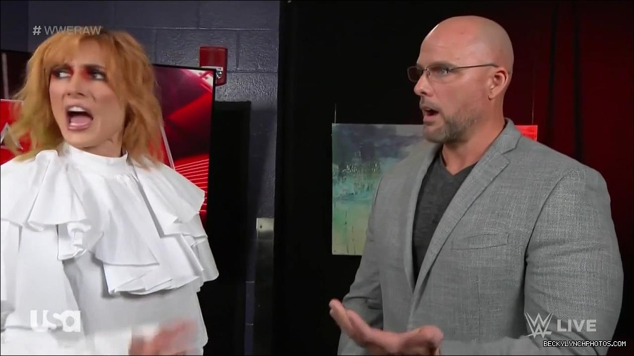 WWE_Monday_Night_Raw_2022_05_23_720p_HDTV_x264-NWCHD_mp4_002543277.jpg
