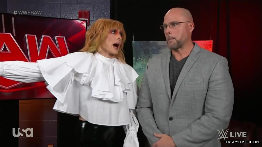 WWE_Monday_Night_Raw_2022_05_23_720p_HDTV_x264-NWCHD_mp4_002546079.jpg