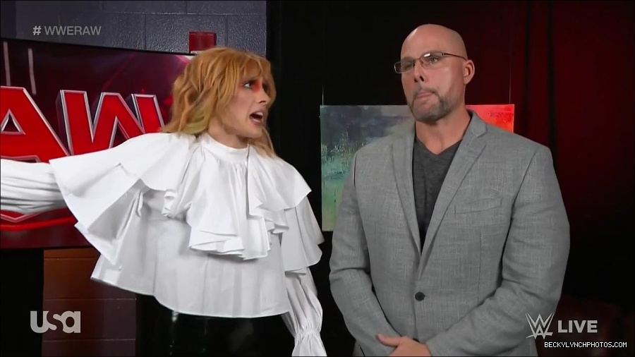 WWE_Monday_Night_Raw_2022_05_23_720p_HDTV_x264-NWCHD_mp4_002546480.jpg