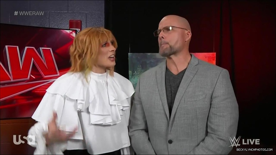 WWE_Monday_Night_Raw_2022_05_23_720p_HDTV_x264-NWCHD_mp4_002548081.jpg