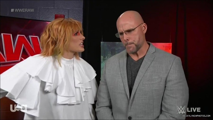 WWE_Monday_Night_Raw_2022_05_23_720p_HDTV_x264-NWCHD_mp4_002548482.jpg