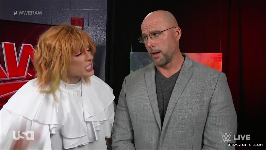 WWE_Monday_Night_Raw_2022_05_23_720p_HDTV_x264-NWCHD_mp4_002550083.jpg