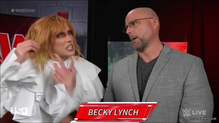 WWE_Monday_Night_Raw_2022_05_23_720p_HDTV_x264-NWCHD_mp4_002554087.jpg