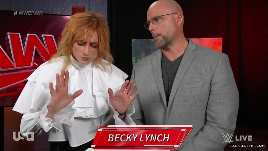 WWE_Monday_Night_Raw_2022_05_23_720p_HDTV_x264-NWCHD_mp4_002555689.jpg
