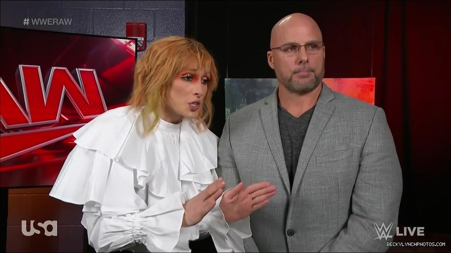 WWE_Monday_Night_Raw_2022_05_23_720p_HDTV_x264-NWCHD_mp4_002565699.jpg