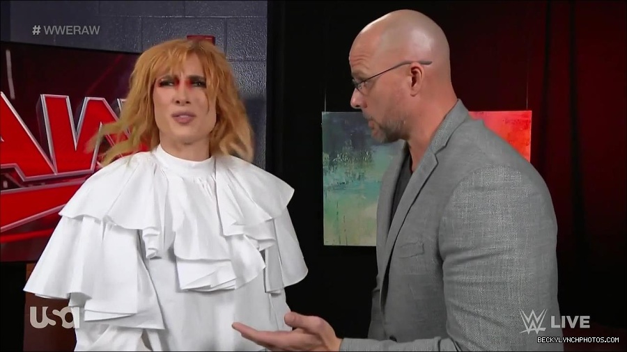WWE_Monday_Night_Raw_2022_05_23_720p_HDTV_x264-NWCHD_mp4_002571305.jpg