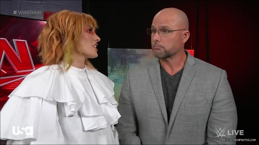 WWE_Monday_Night_Raw_2022_05_23_720p_HDTV_x264-NWCHD_mp4_002576910.jpg