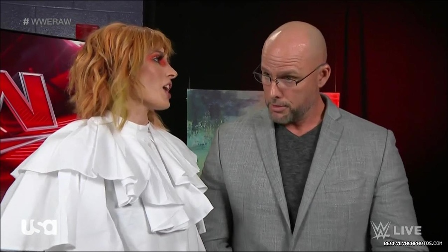 WWE_Monday_Night_Raw_2022_05_23_720p_HDTV_x264-NWCHD_mp4_002577311.jpg