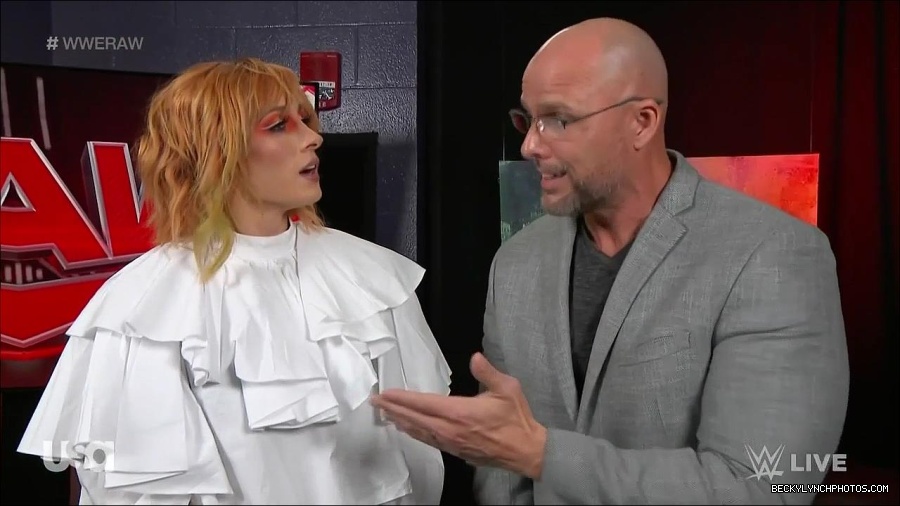 WWE_Monday_Night_Raw_2022_05_23_720p_HDTV_x264-NWCHD_mp4_002580113.jpg