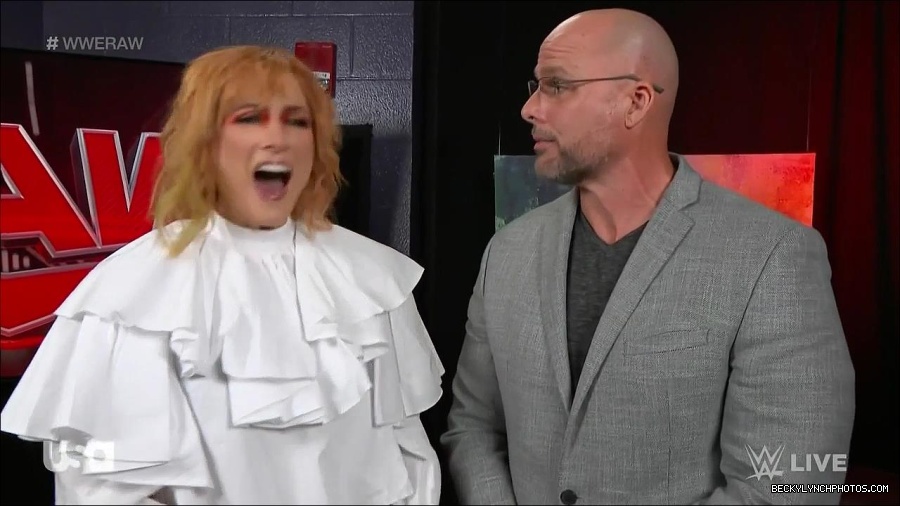 WWE_Monday_Night_Raw_2022_05_23_720p_HDTV_x264-NWCHD_mp4_002582115.jpg