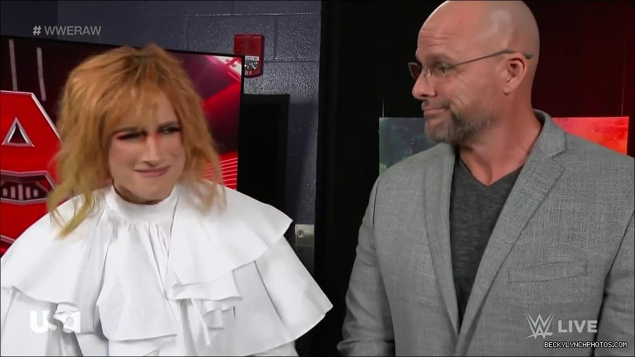 WWE_Monday_Night_Raw_2022_05_23_720p_HDTV_x264-NWCHD_mp4_002582916.jpg