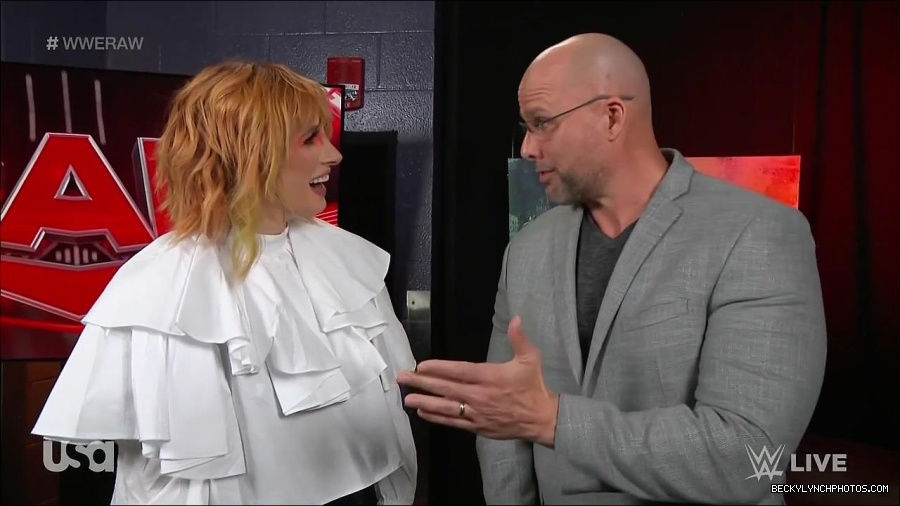 WWE_Monday_Night_Raw_2022_05_23_720p_HDTV_x264-NWCHD_mp4_002584918.jpg
