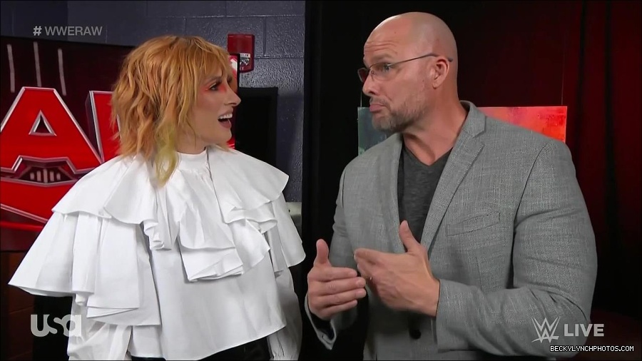 WWE_Monday_Night_Raw_2022_05_23_720p_HDTV_x264-NWCHD_mp4_002585719.jpg