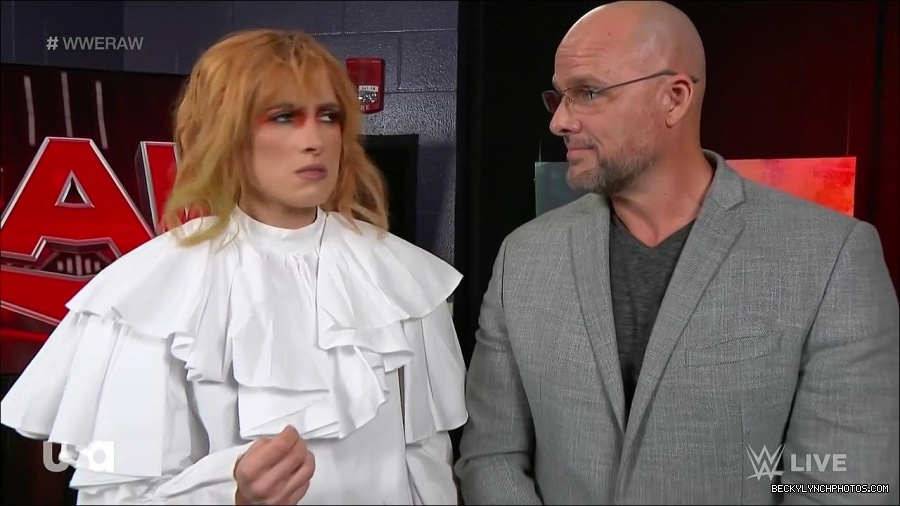 WWE_Monday_Night_Raw_2022_05_23_720p_HDTV_x264-NWCHD_mp4_002597731.jpg