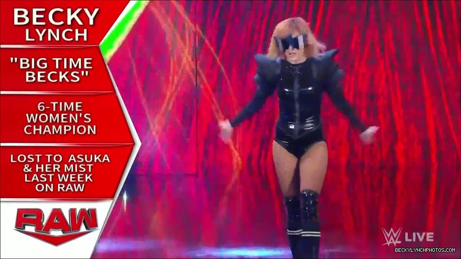 WWE_Monday_Night_Raw_2022_05_23_720p_HDTV_x264-NWCHD_mp4_007014514.jpg