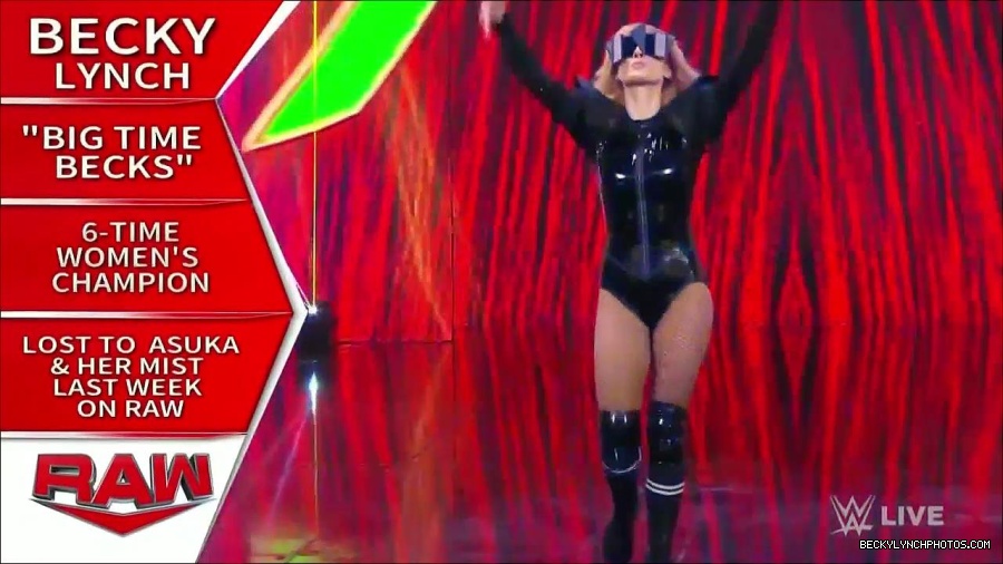 WWE_Monday_Night_Raw_2022_05_23_720p_HDTV_x264-NWCHD_mp4_007014915.jpg