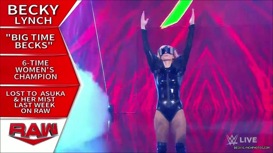 WWE_Monday_Night_Raw_2022_05_23_720p_HDTV_x264-NWCHD_mp4_007017317.jpg