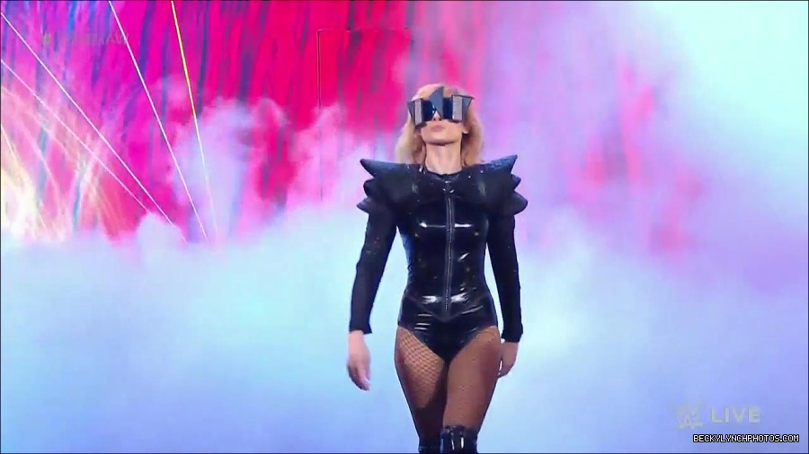 WWE_Monday_Night_Raw_2022_05_23_720p_HDTV_x264-NWCHD_mp4_007022522.jpg