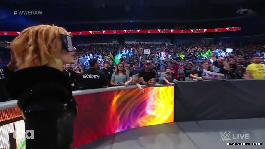 WWE_Monday_Night_Raw_2022_05_23_720p_HDTV_x264-NWCHD_mp4_007036136.jpg