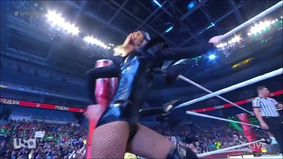 WWE_Monday_Night_Raw_2022_05_23_720p_HDTV_x264-NWCHD_mp4_007038538.jpg