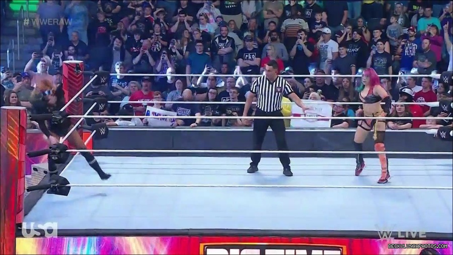 WWE_Monday_Night_Raw_2022_05_23_720p_HDTV_x264-NWCHD_mp4_007042542.jpg