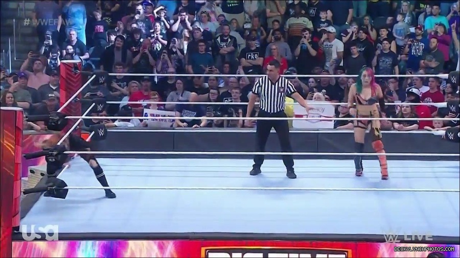 WWE_Monday_Night_Raw_2022_05_23_720p_HDTV_x264-NWCHD_mp4_007042943.jpg