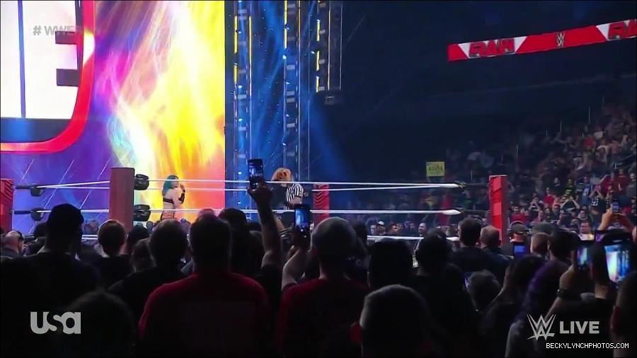 WWE_Monday_Night_Raw_2022_05_23_720p_HDTV_x264-NWCHD_mp4_007058959.jpg