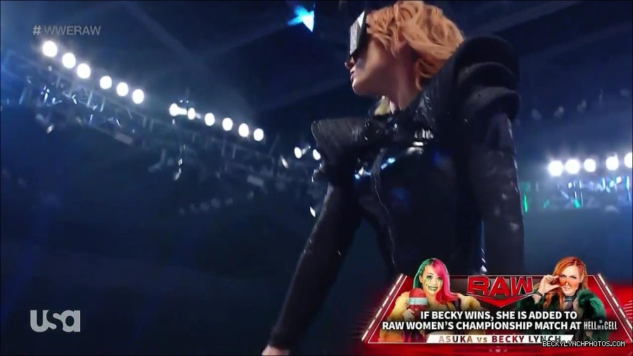 WWE_Monday_Night_Raw_2022_05_23_720p_HDTV_x264-NWCHD_mp4_007065365.jpg