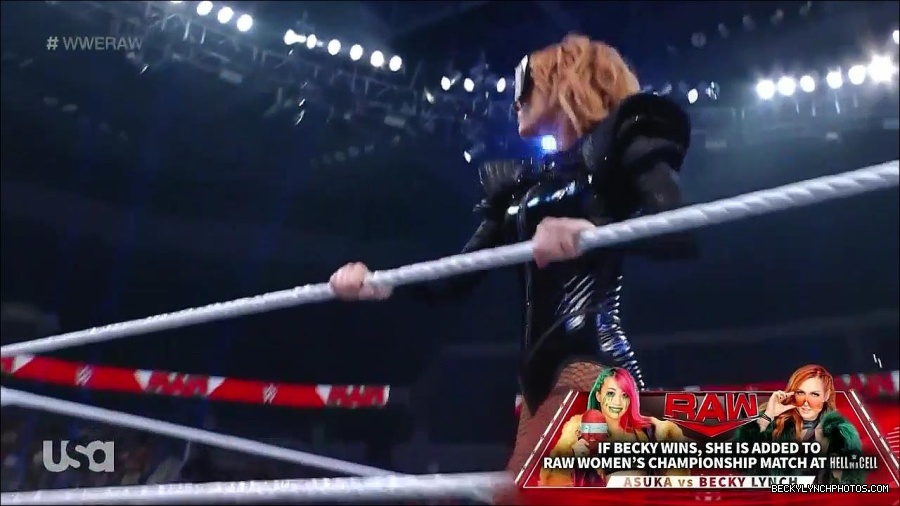 WWE_Monday_Night_Raw_2022_05_23_720p_HDTV_x264-NWCHD_mp4_007065766.jpg