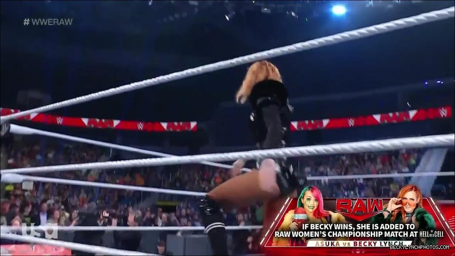WWE_Monday_Night_Raw_2022_05_23_720p_HDTV_x264-NWCHD_mp4_007066166.jpg